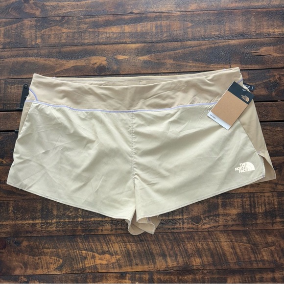 The North Face Women's Shorts XXL NWT - Picture 5 of 9